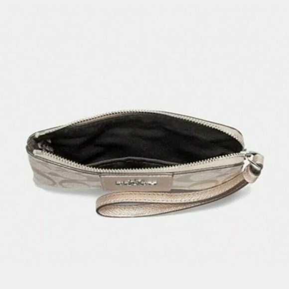 Coach C Signature Wristlet Purse Hand Bag Wedding - Picture 3 of 5